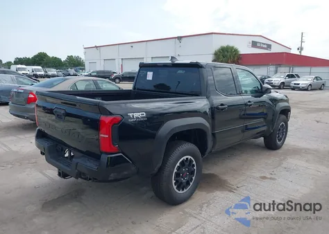 2025 Toyota Tacoma Trd Off Road 4Wd z USA, uszkodzony, nr VIN 3TMLB5JN0SM088420